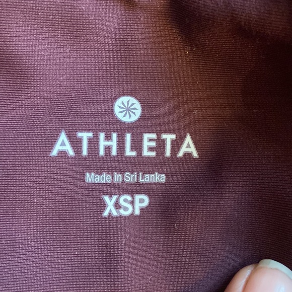 Maroon capri Athleta leggings - Picture 7 of 7
